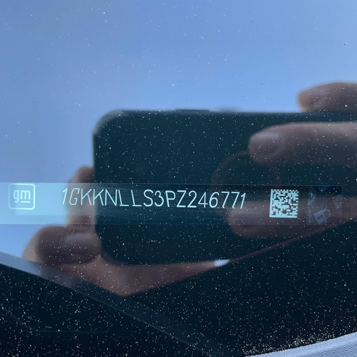 2023 GMC Acadia - Image 28