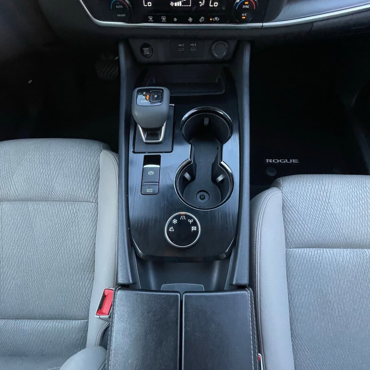 2025 Nissan Rogue - Image 19