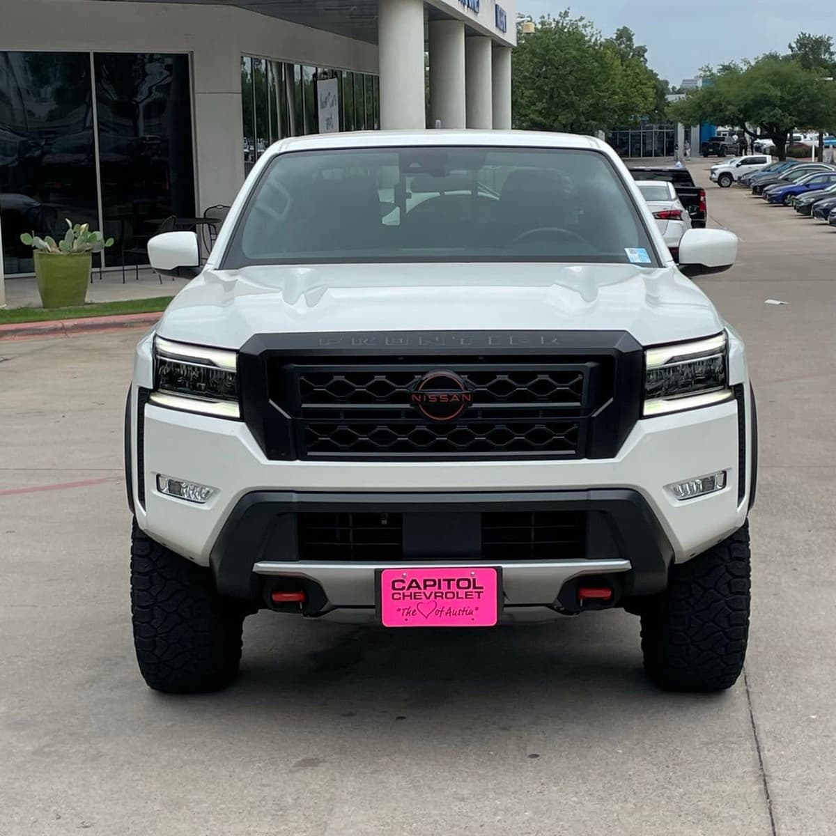2024 Nissan Frontier - Image 7