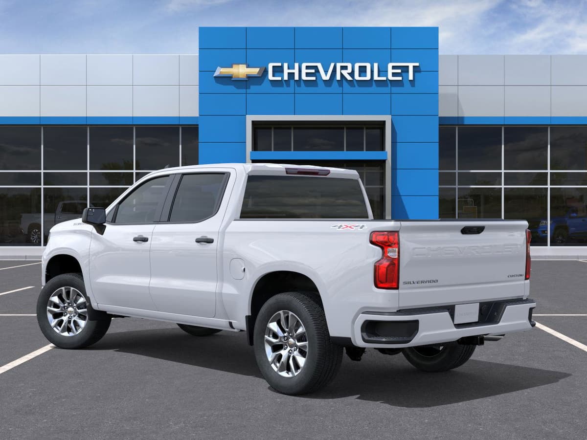 2026 Chevrolet Silverado 1500 - Image 3