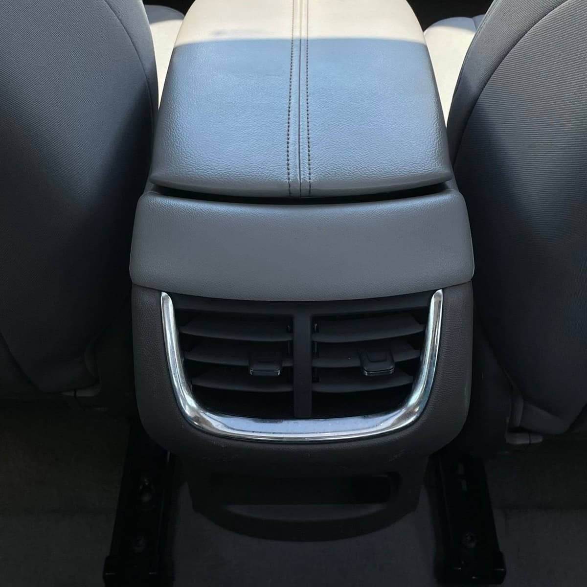 2024 Chevrolet Malibu - Image 25