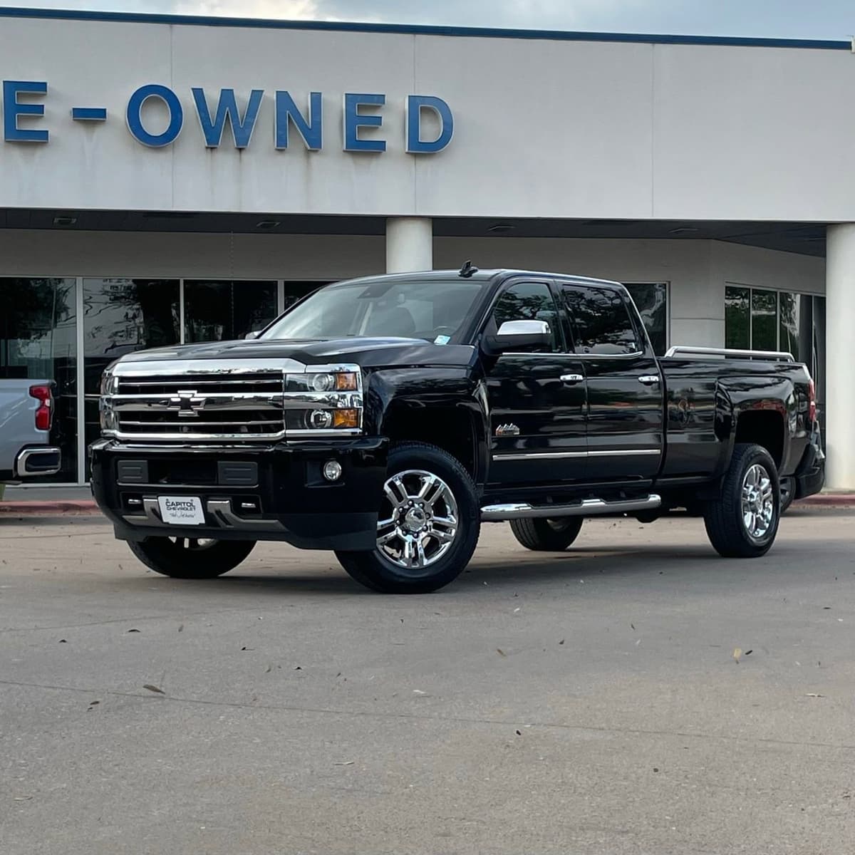 2018 Chevrolet Silverado 2500 HD - Image 2