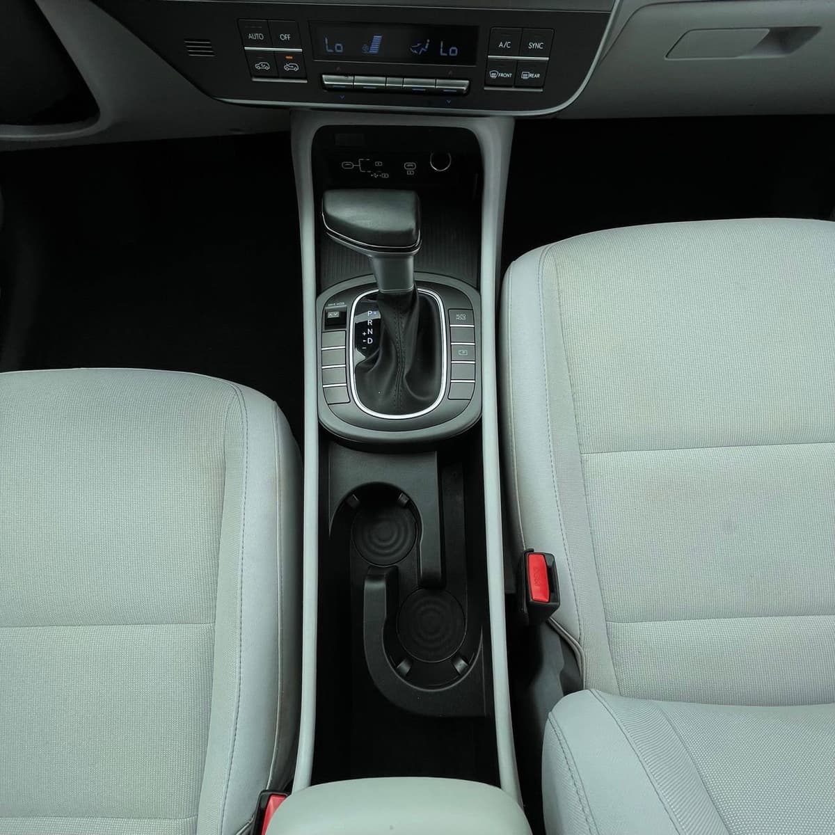 2025 Hyundai Kona - Image 19