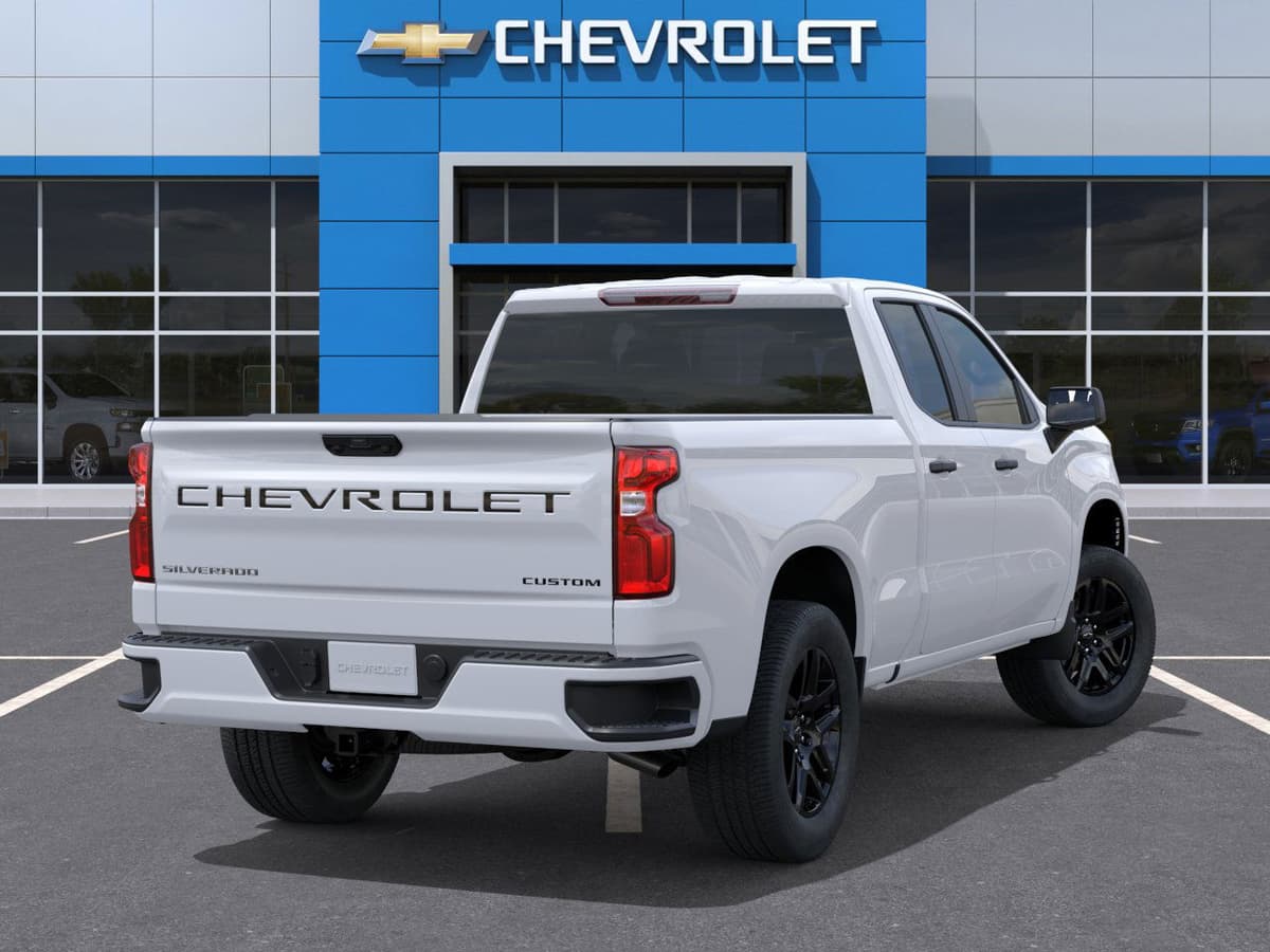 2026 Chevrolet Silverado 1500 - Image 4