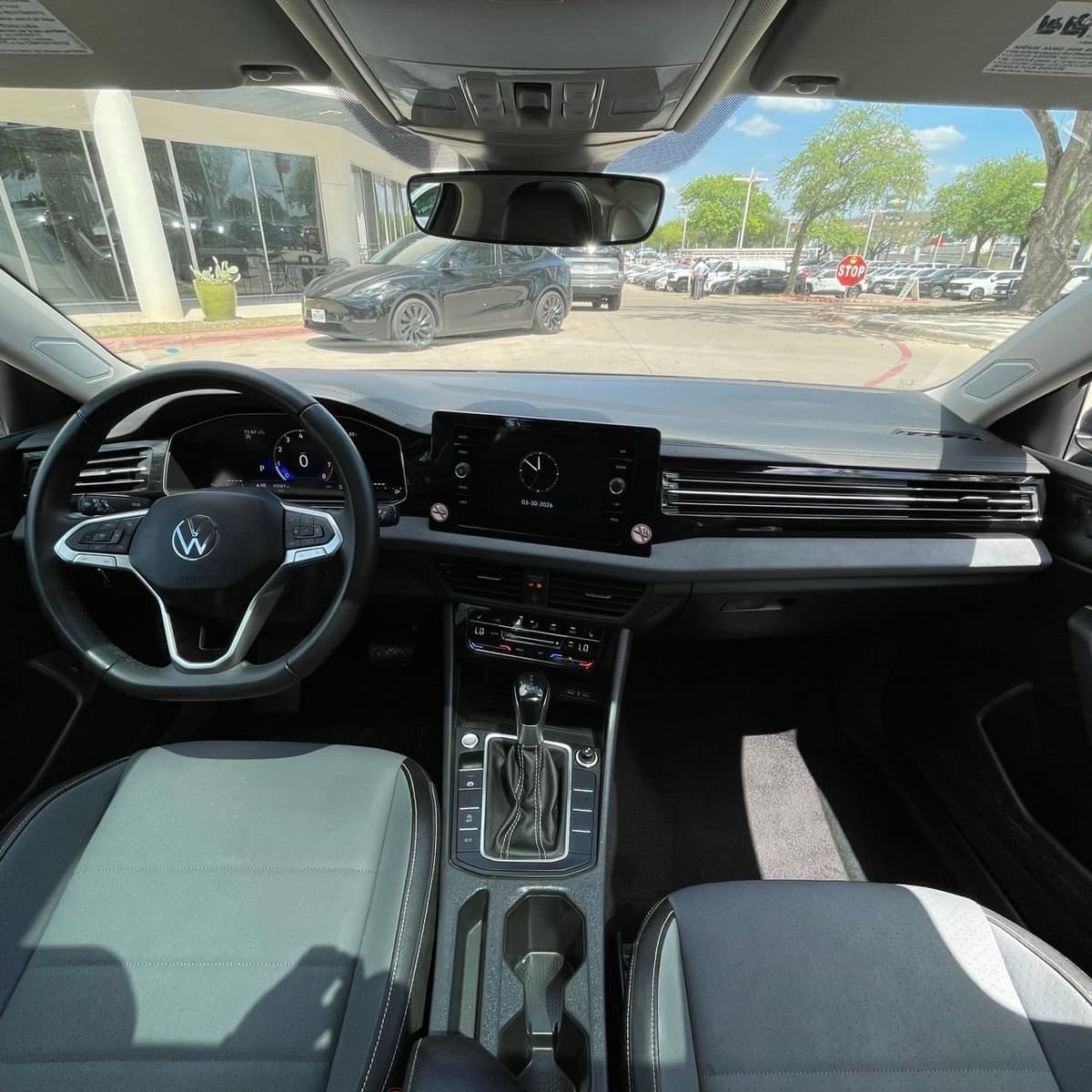 2025 Volkswagen Jetta - Image 11