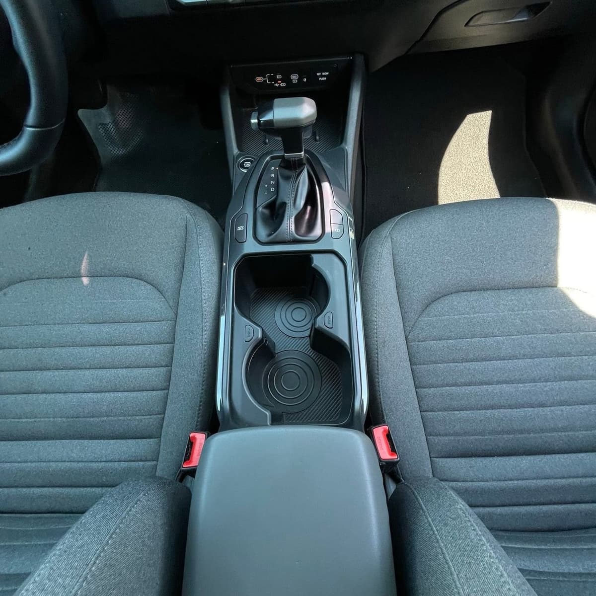 2025 Kia K4 - Image 18