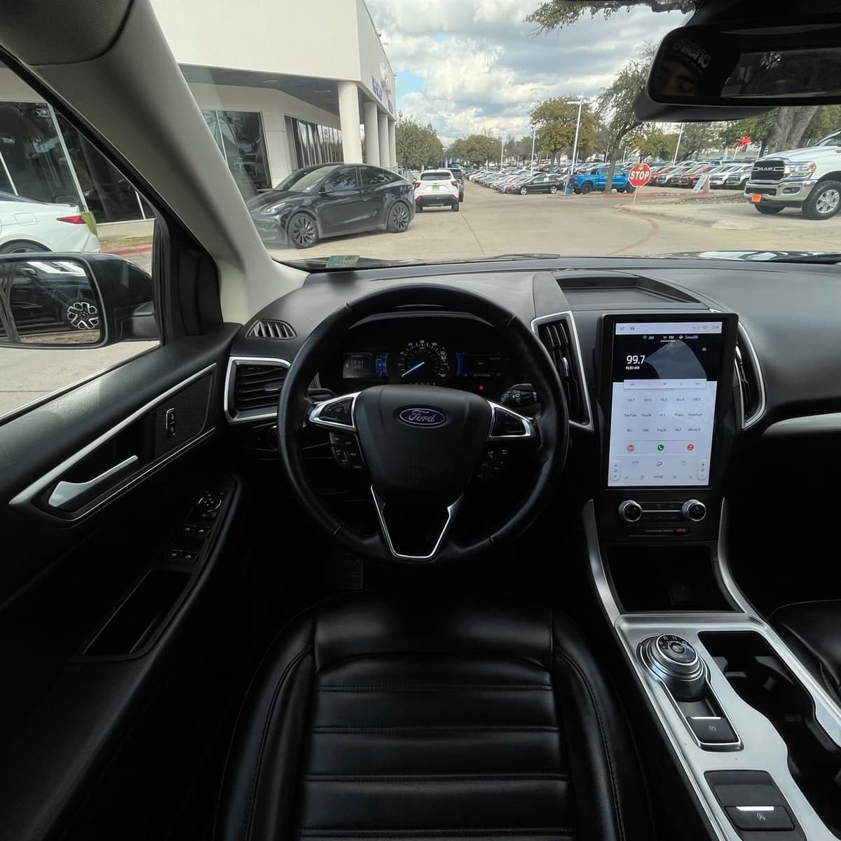 2024 Ford Edge - Image 11