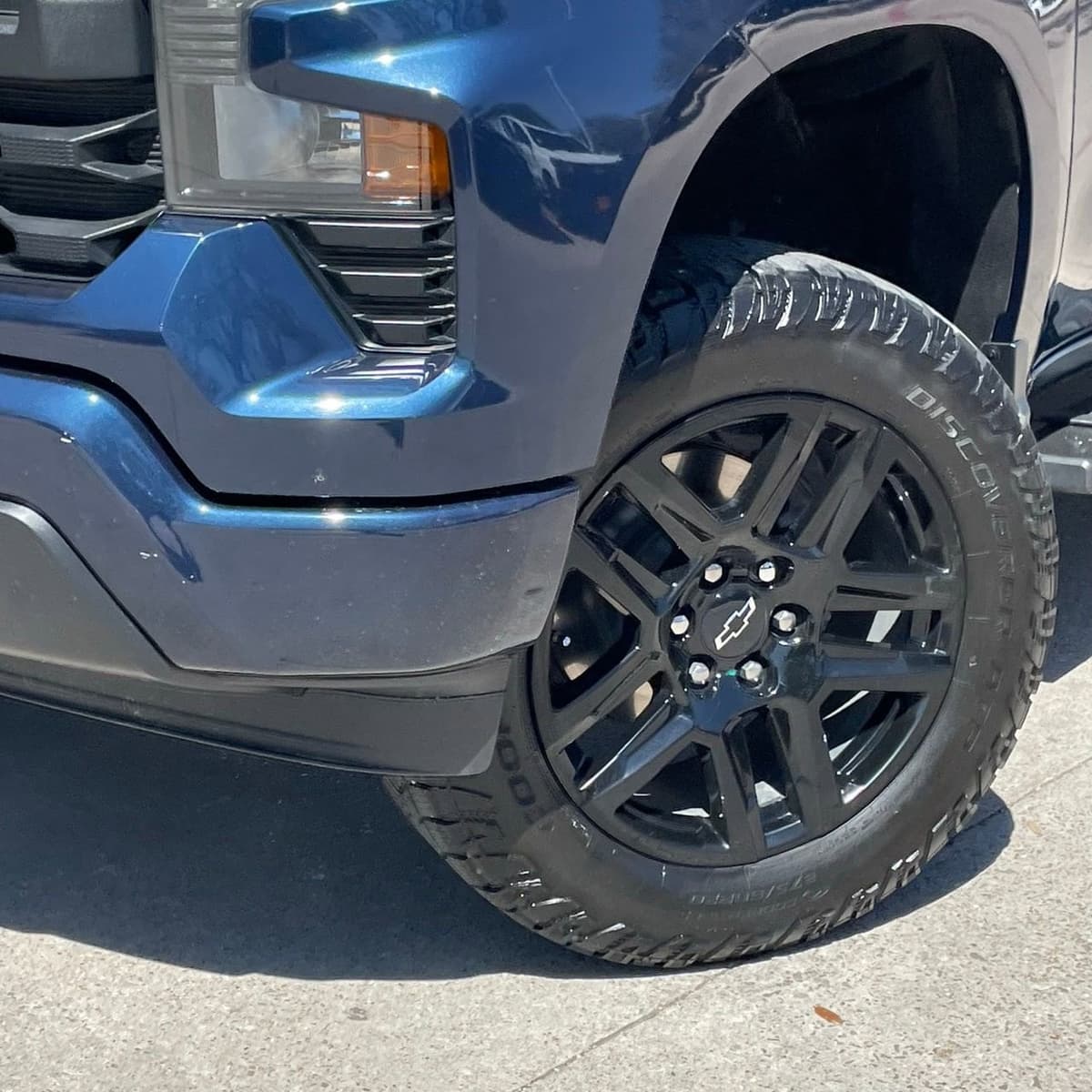 2023 Chevrolet Silverado 1500 - Image 9