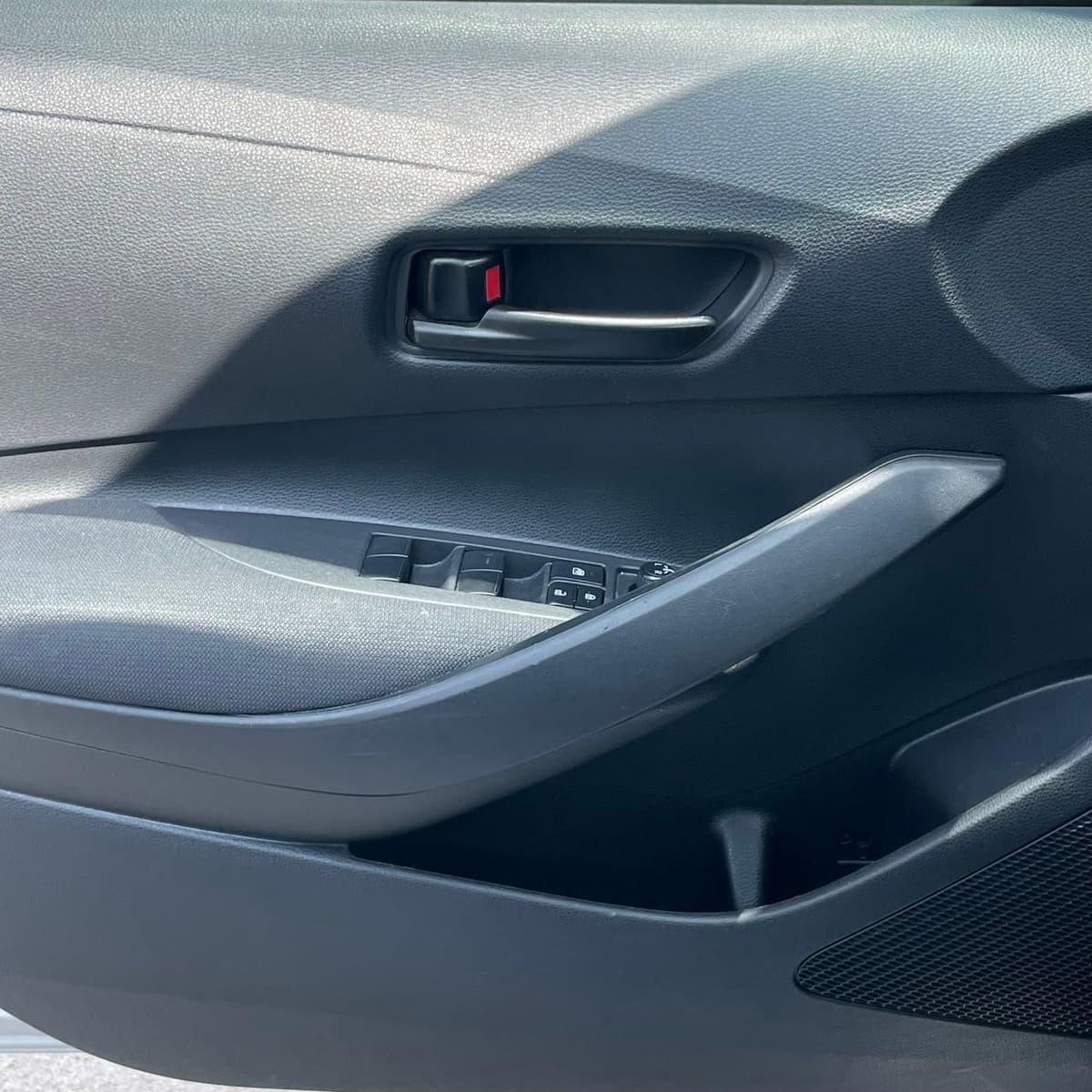 2024 Toyota Corolla - Image 20