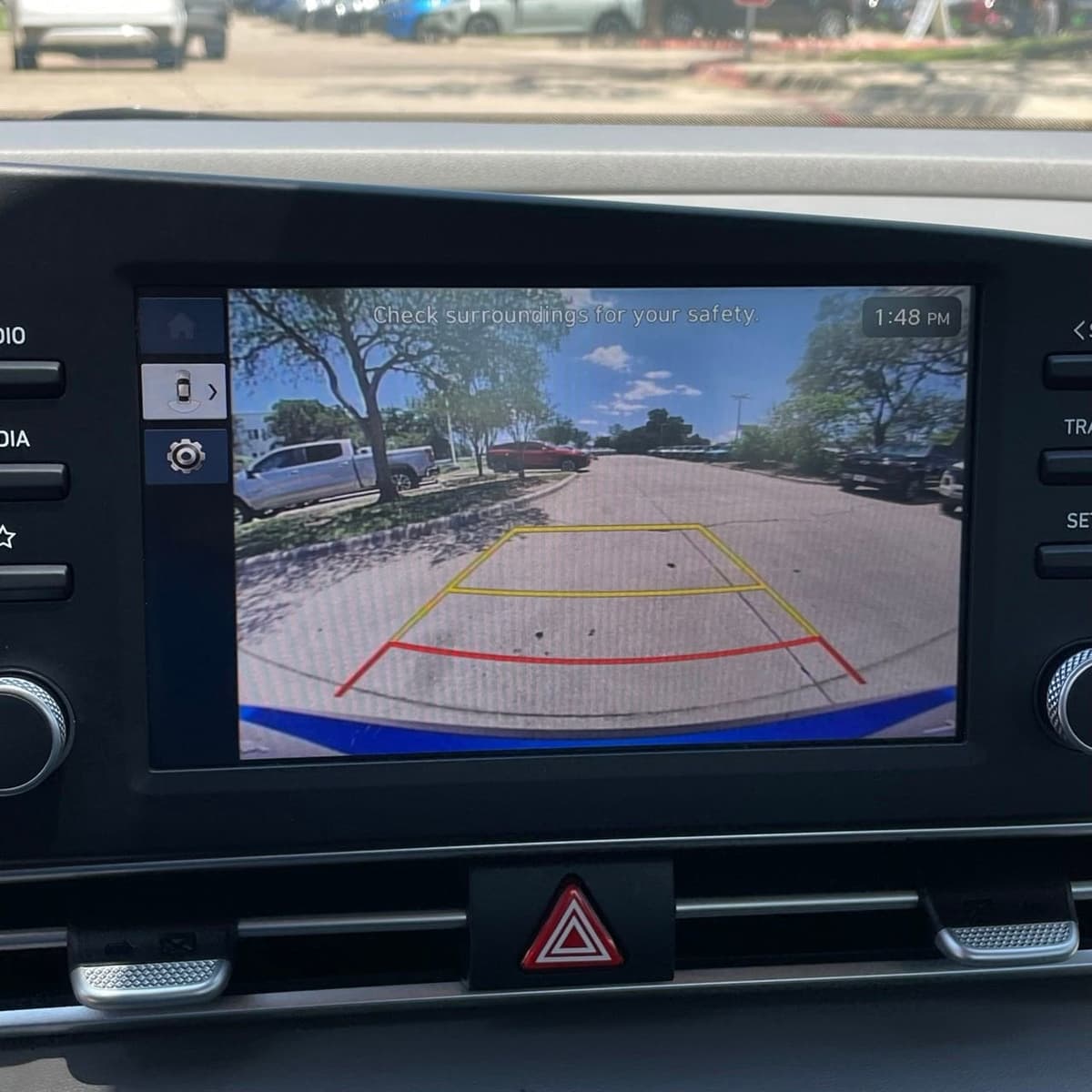 2025 Hyundai Elantra - Image 17