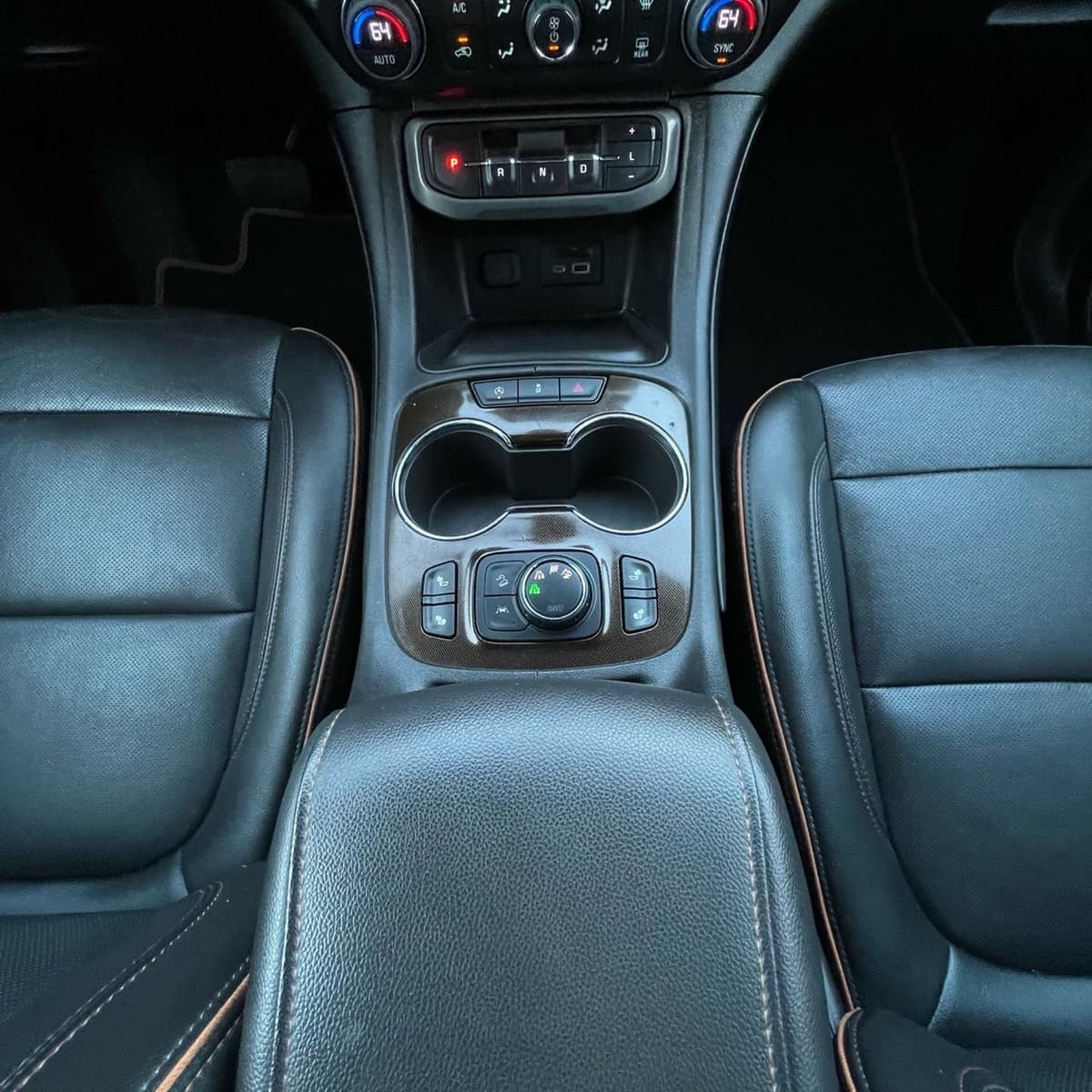 2023 GMC Acadia - Image 20