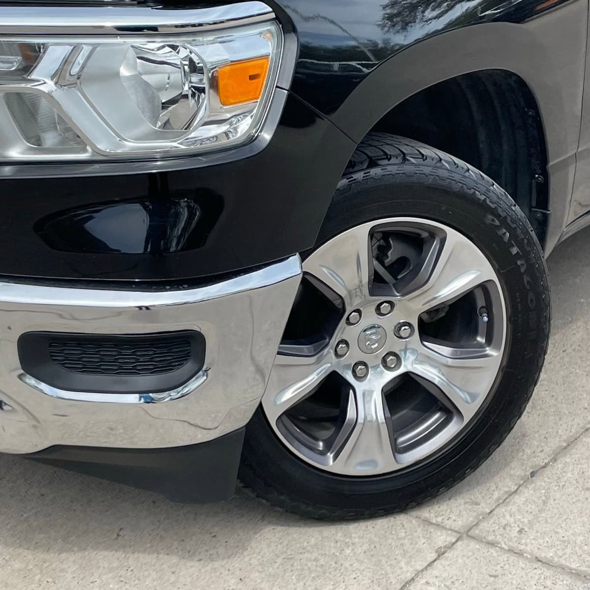 2024 Ram 1500 - Image 8