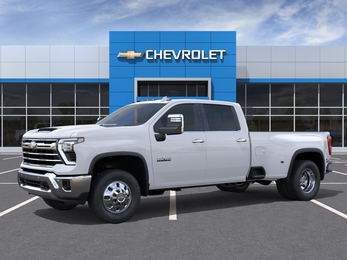 2026 Chevrolet Silverado 3500 HD - Image 2