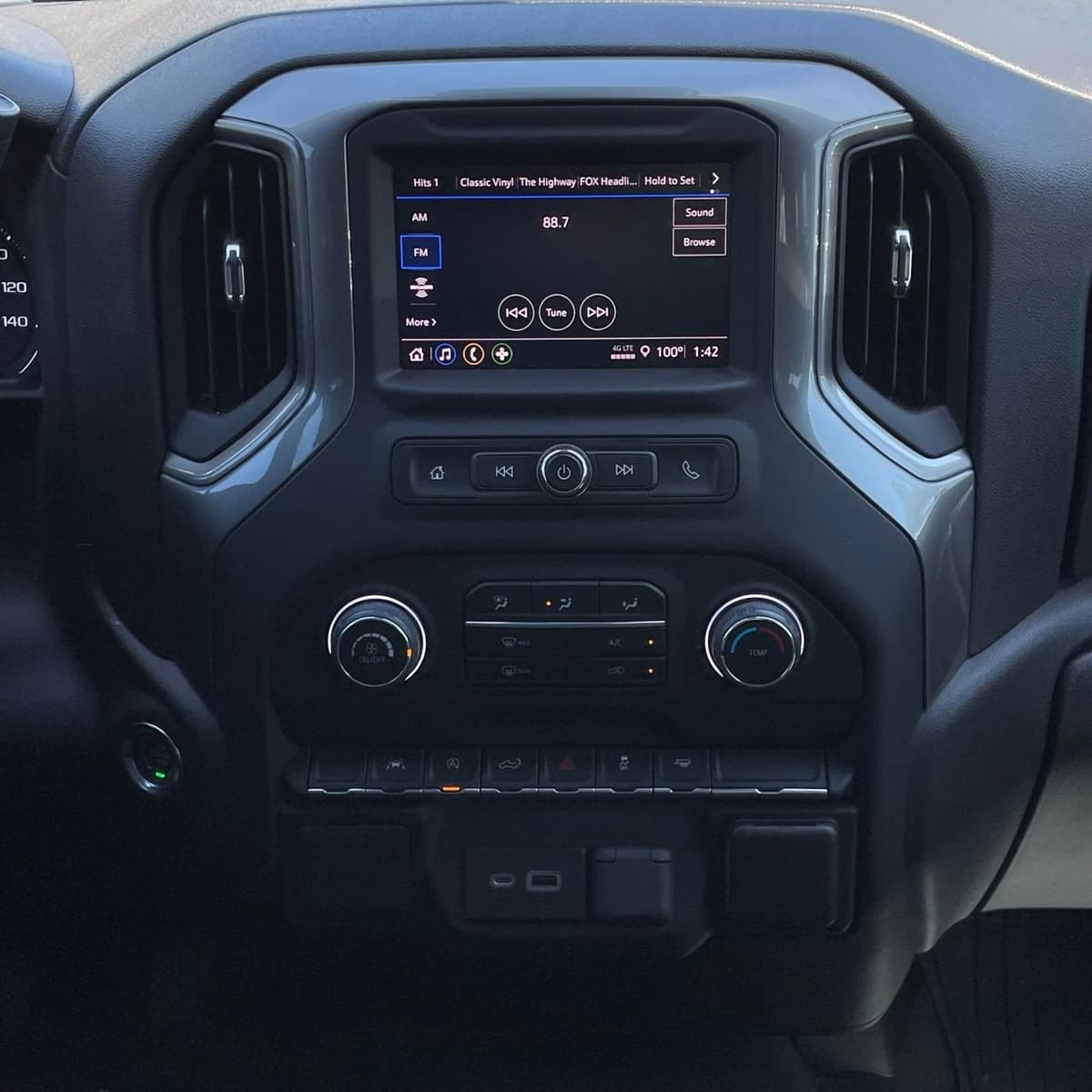 2023 Chevrolet Silverado 1500 - Image 18