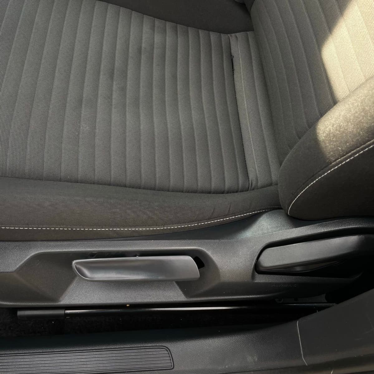 2024 Volkswagen Jetta - Image 21