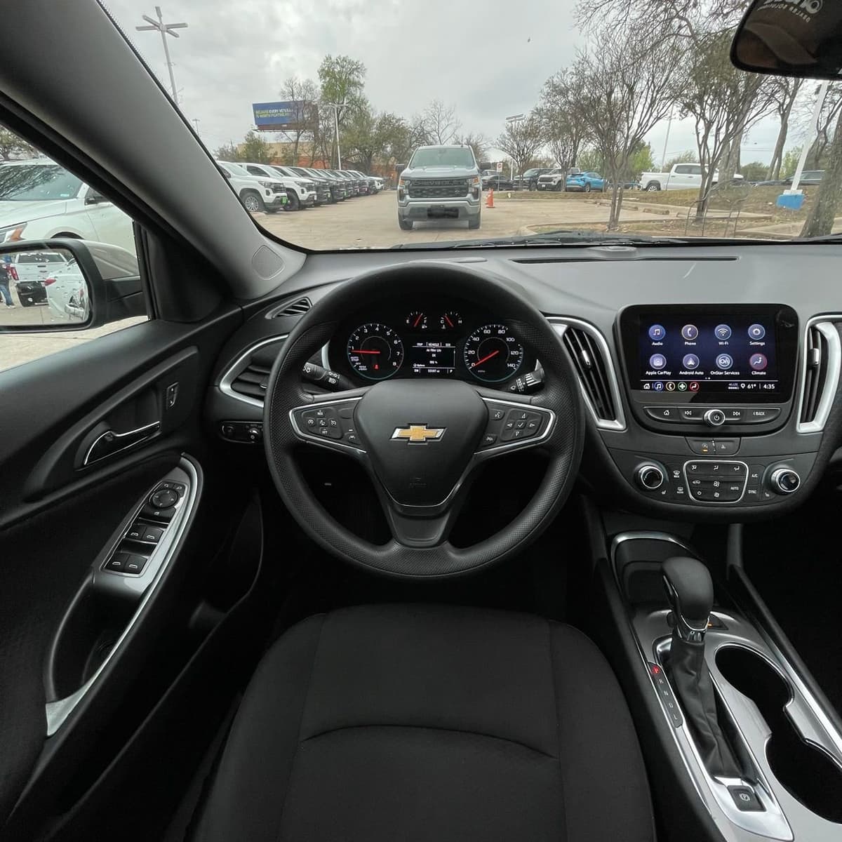 2024 Chevrolet Malibu - Image 12