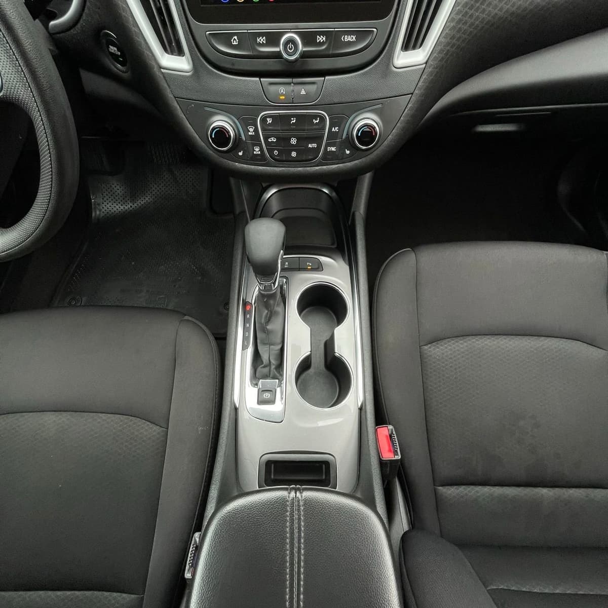 2024 Chevrolet Malibu - Image 20