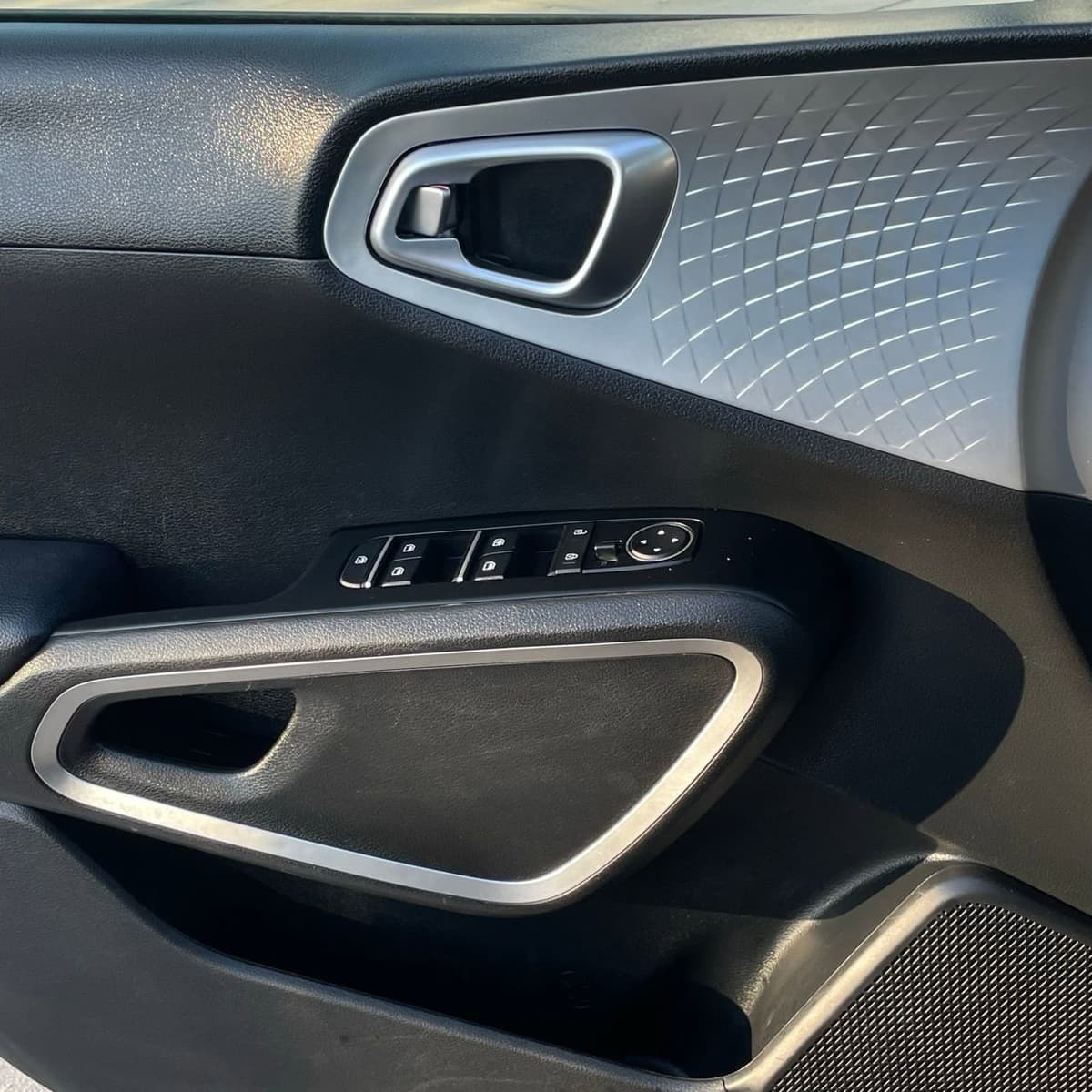 2024 Kia Soul - Image 19