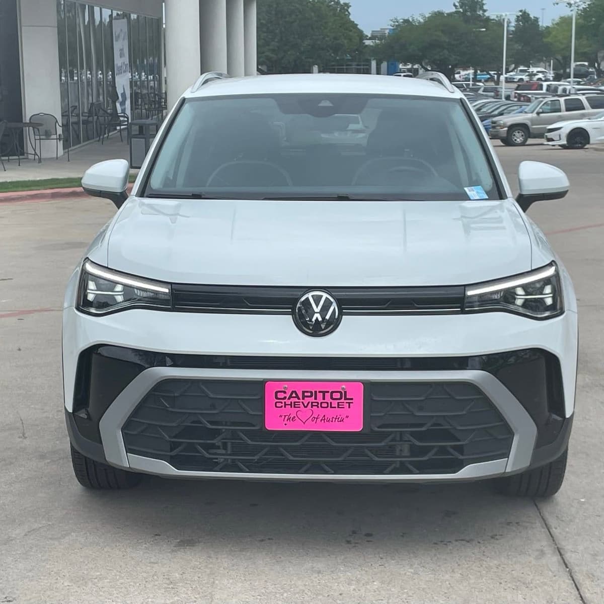 2025 Volkswagen Taos - Image 7