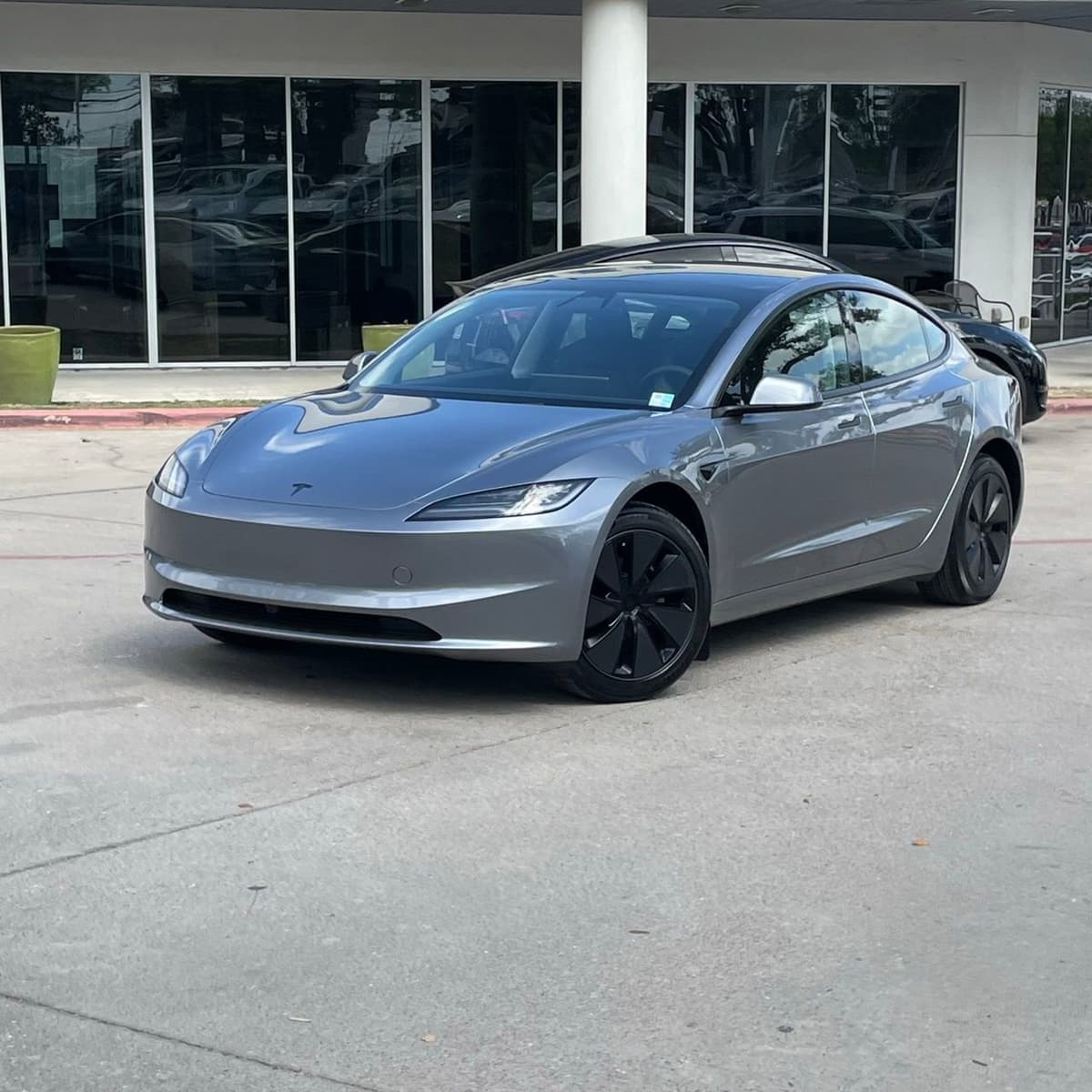 2026 Tesla Model 3 - Image 9
