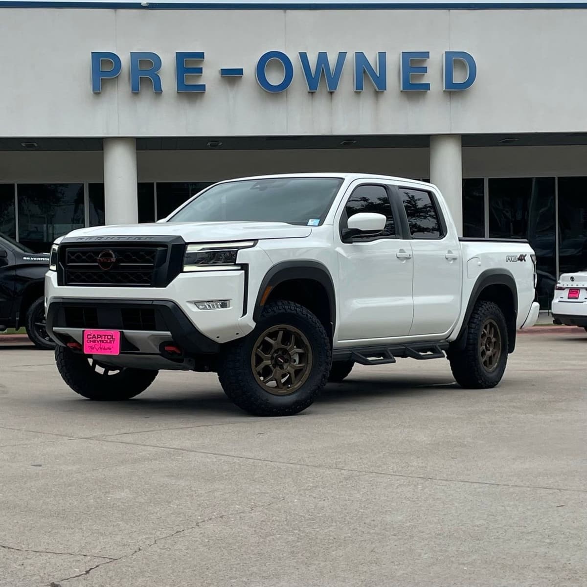 2024 Nissan Frontier - Image 2