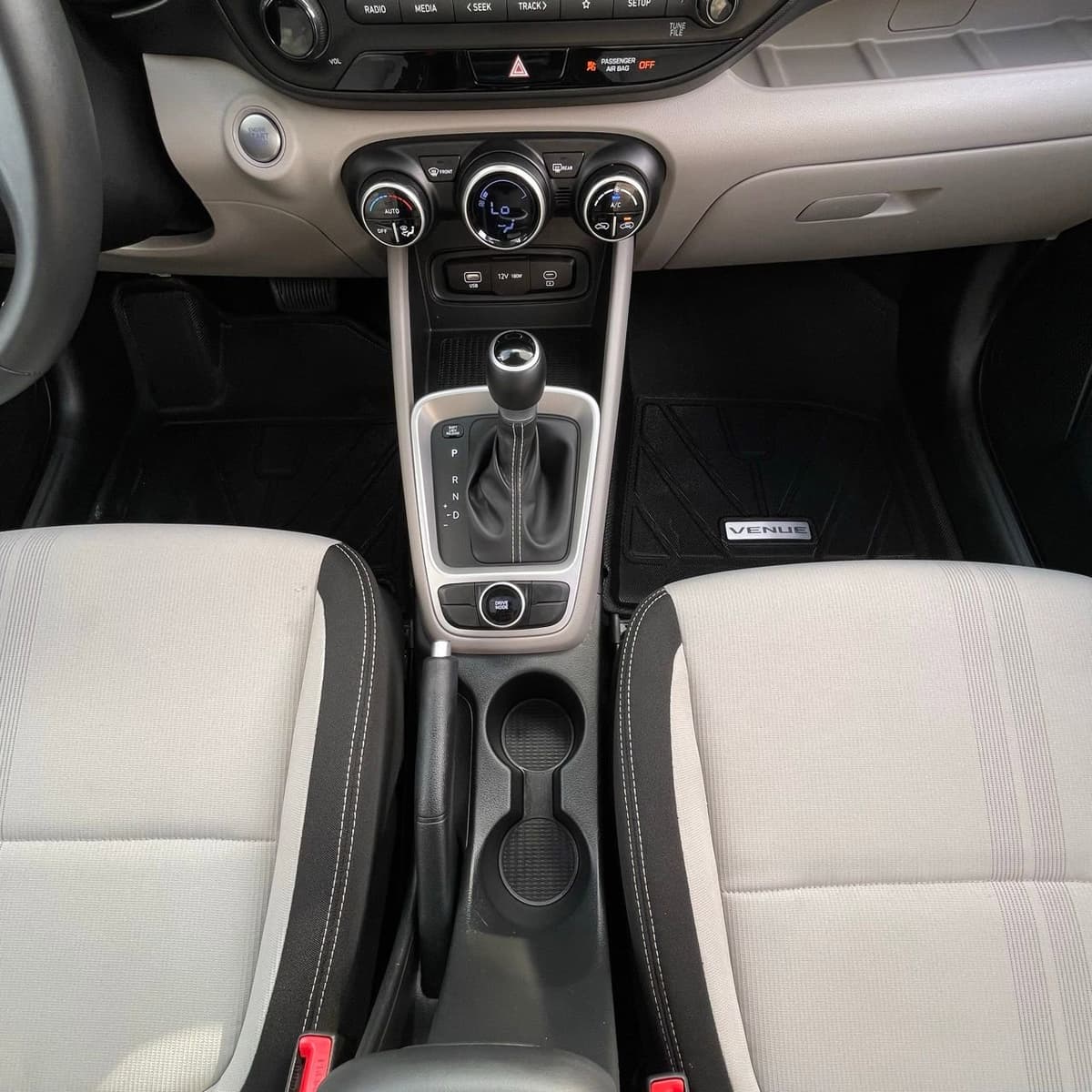 2025 Hyundai Venue - Image 19