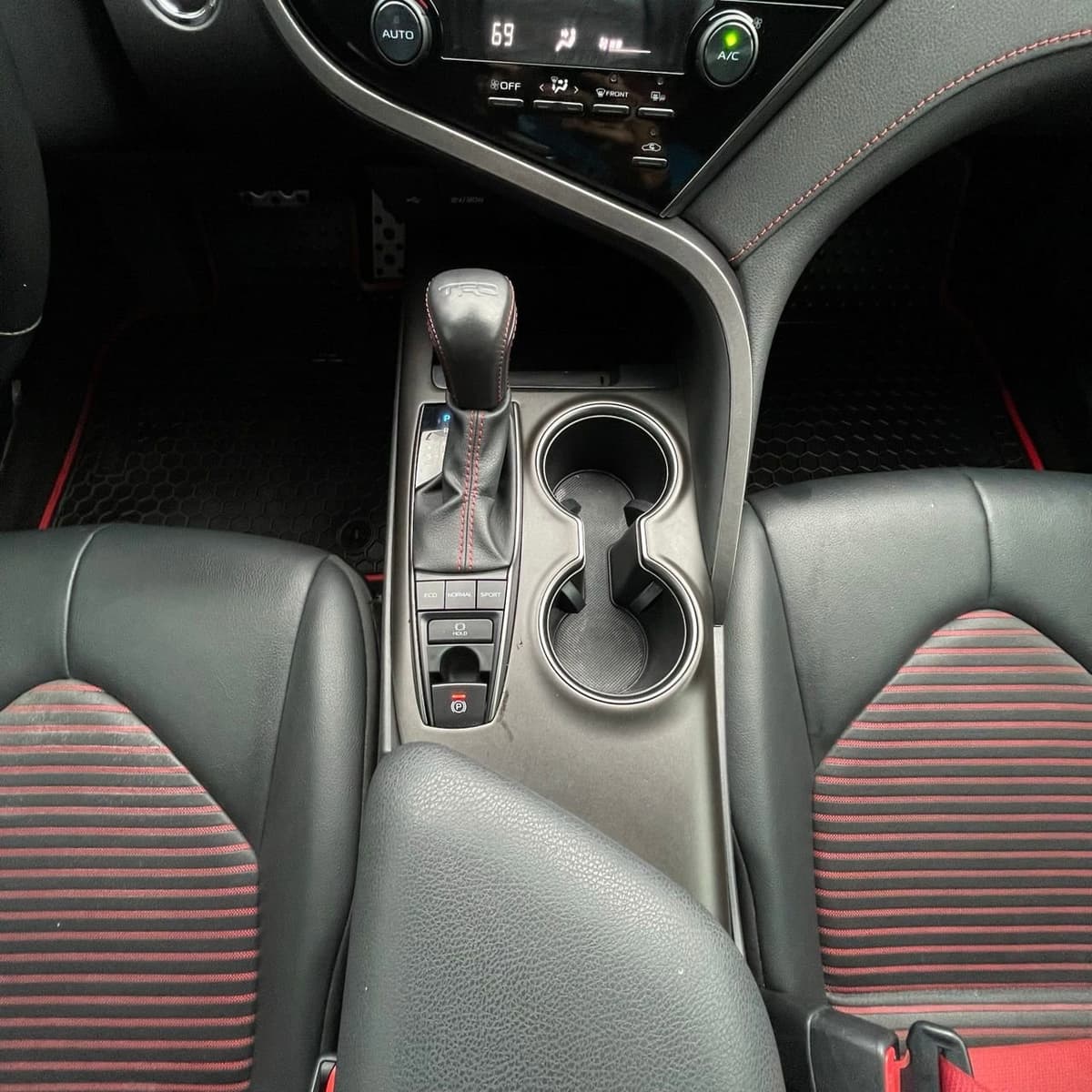 2023 Toyota Camry - Image 20