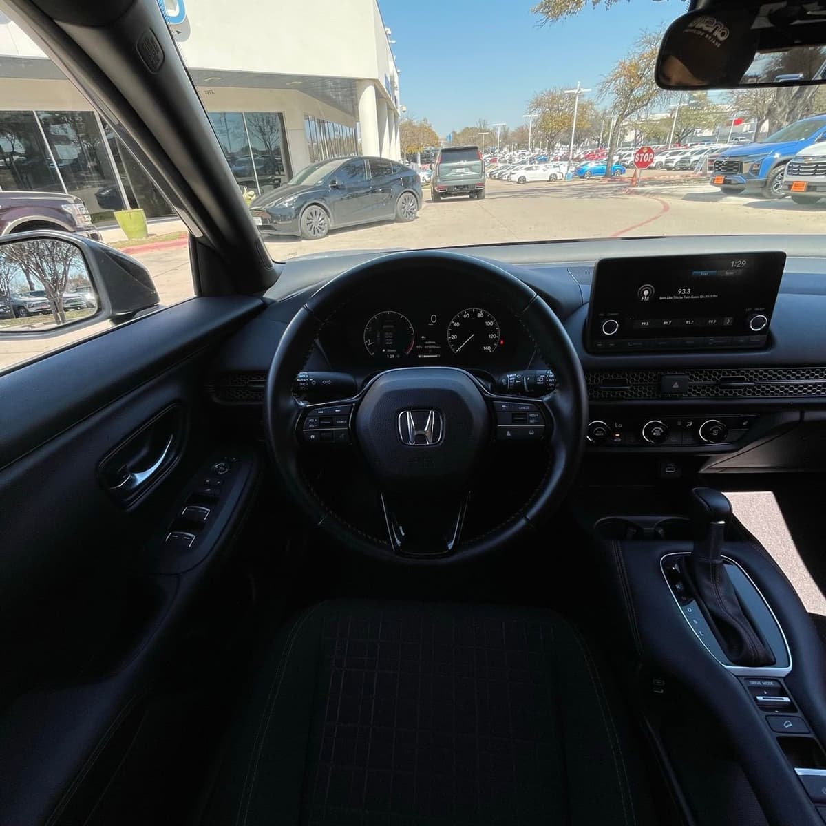 2025 Honda HR-V - Image 12