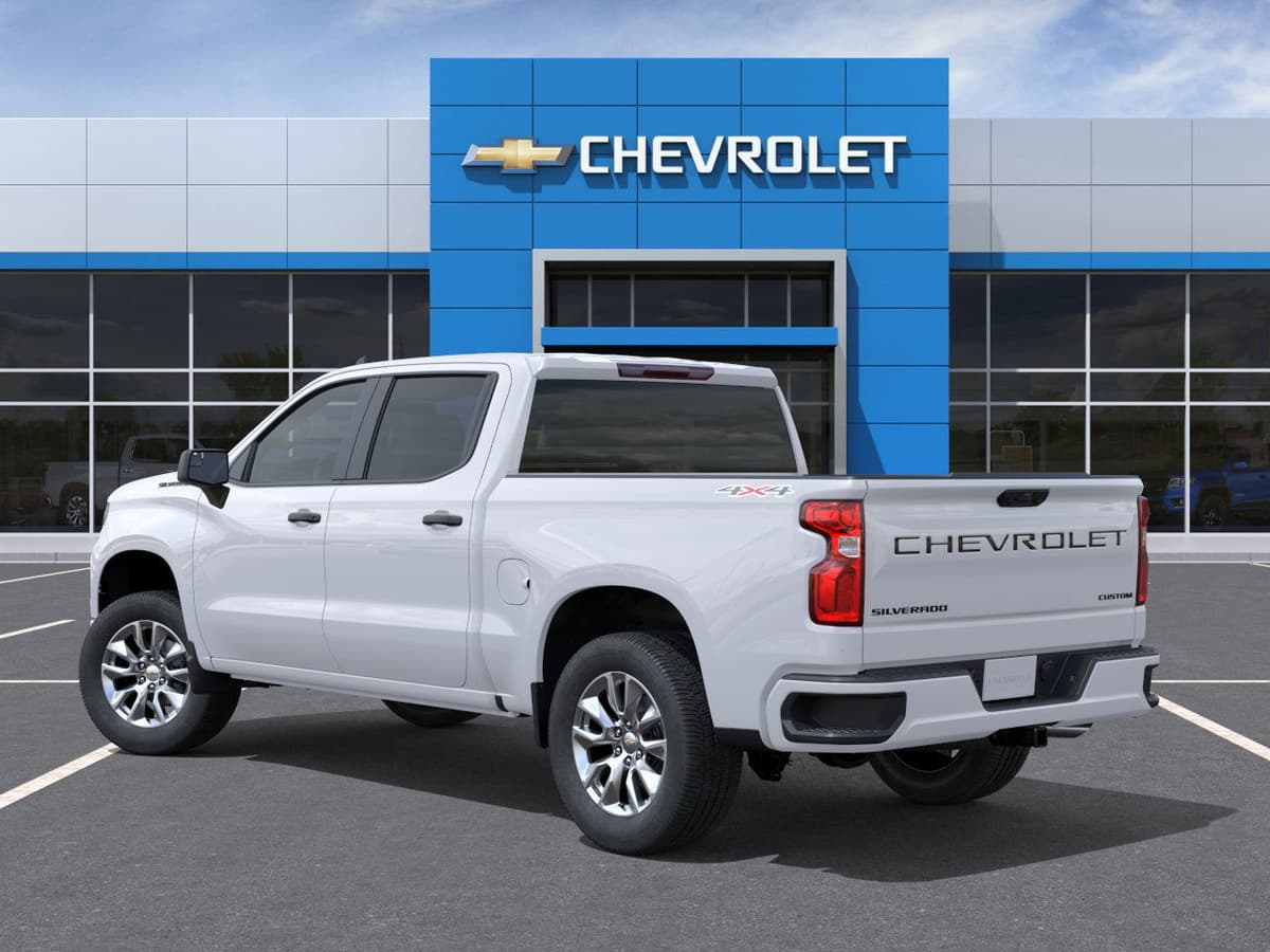 2026 Chevrolet Silverado 1500 - Image 3