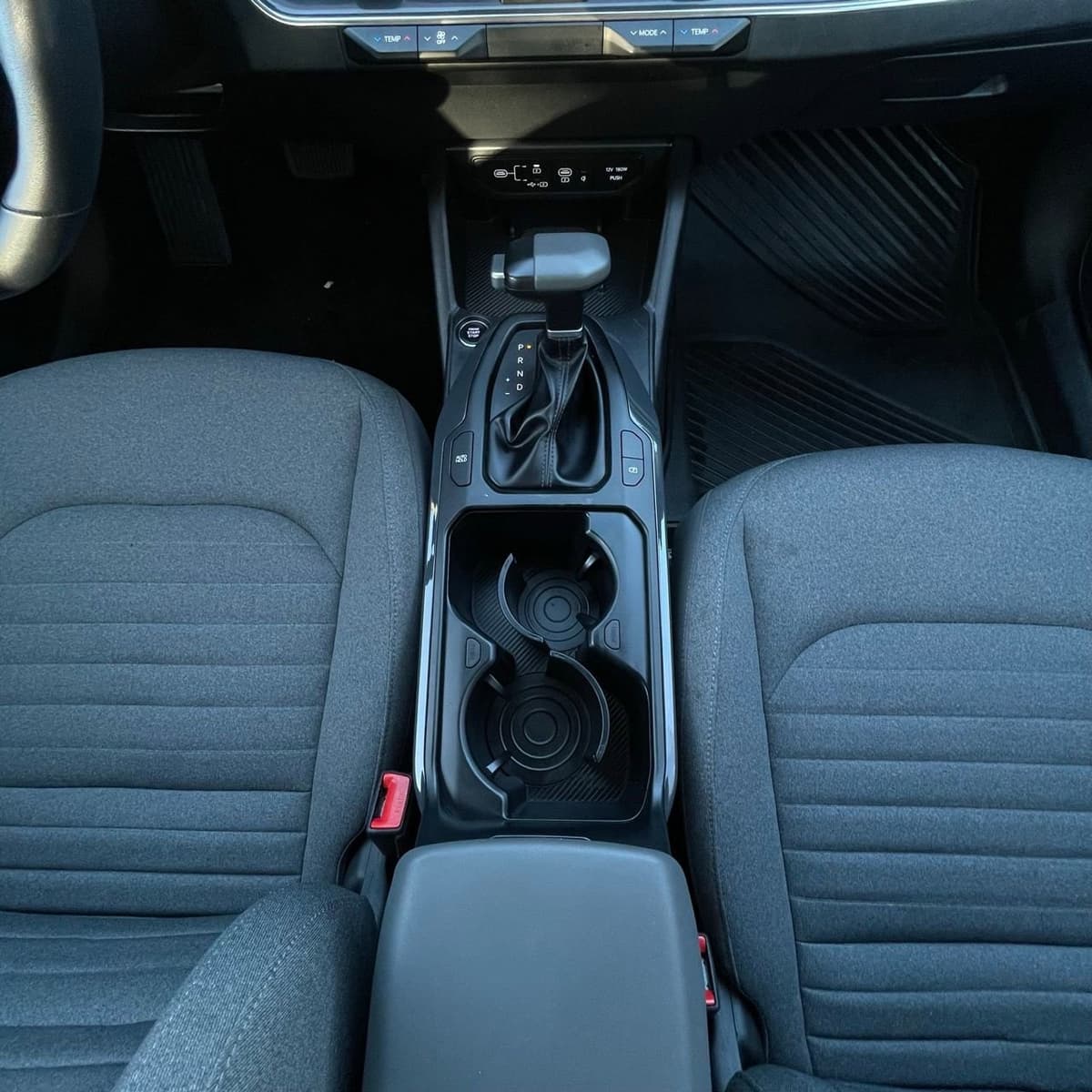 2025 Kia K4 - Image 18