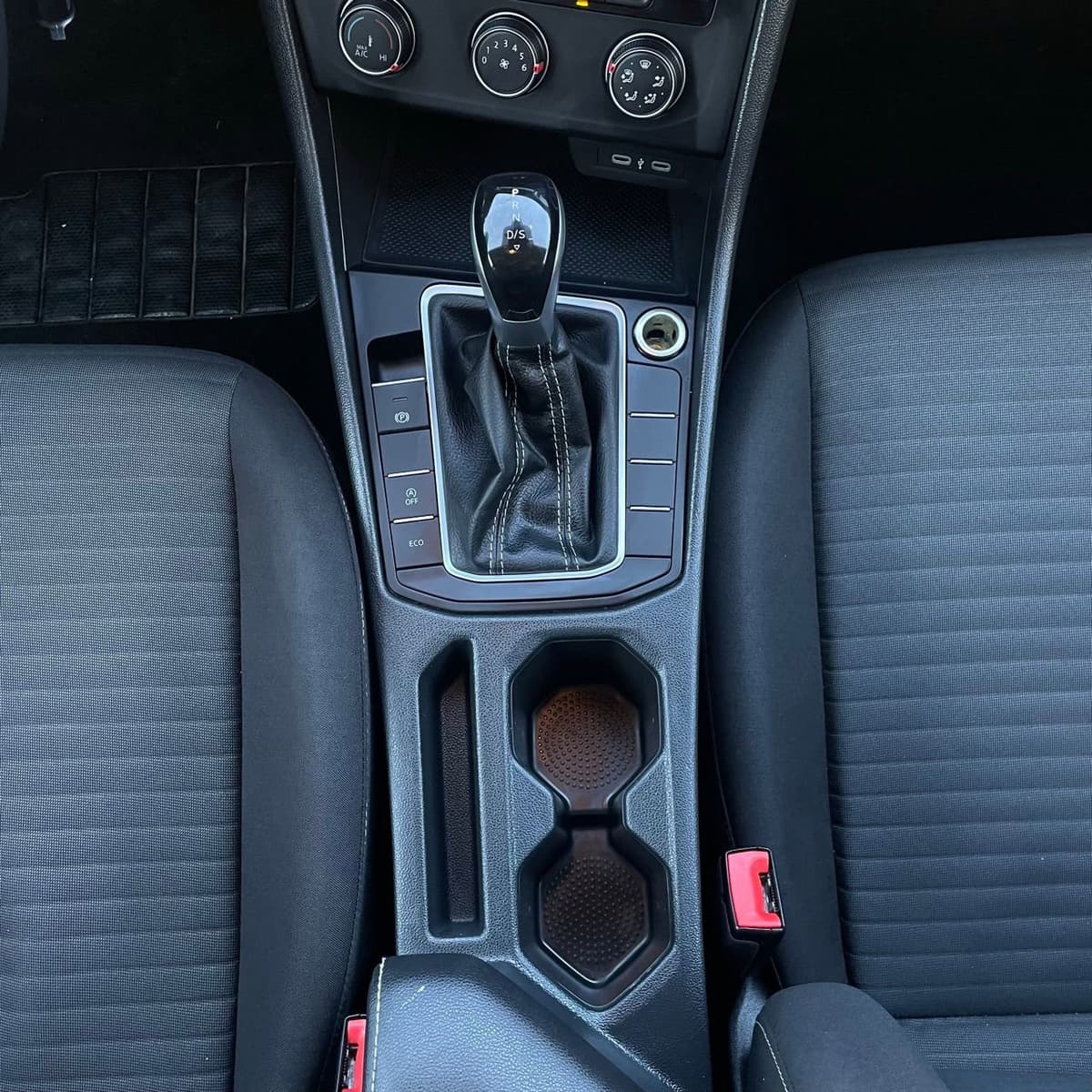 2024 Volkswagen Jetta - Image 18