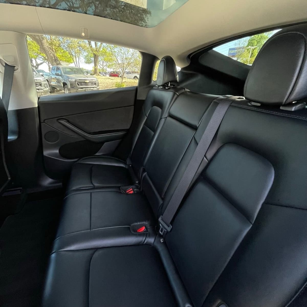 2023 Tesla Model Y - Image 21