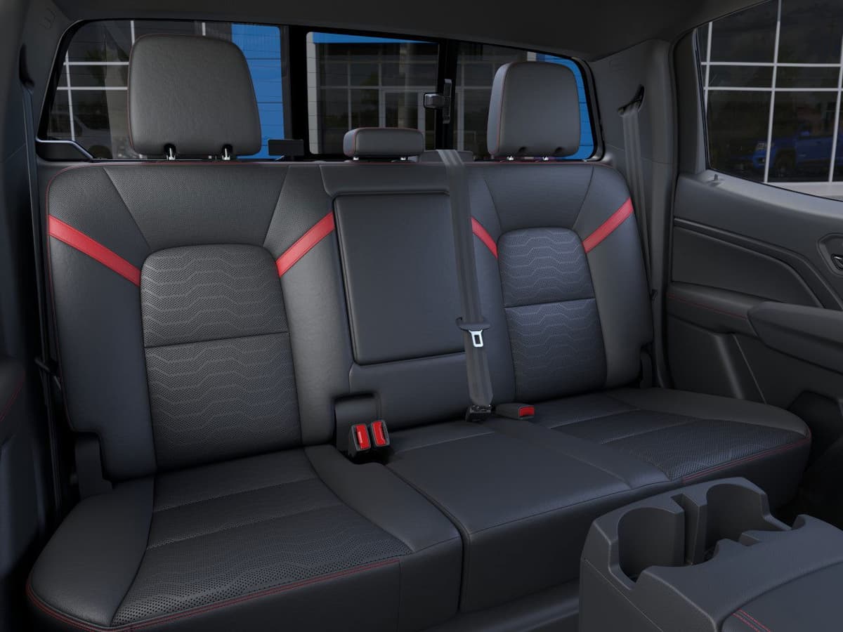 2025 Chevrolet Colorado - Image 17