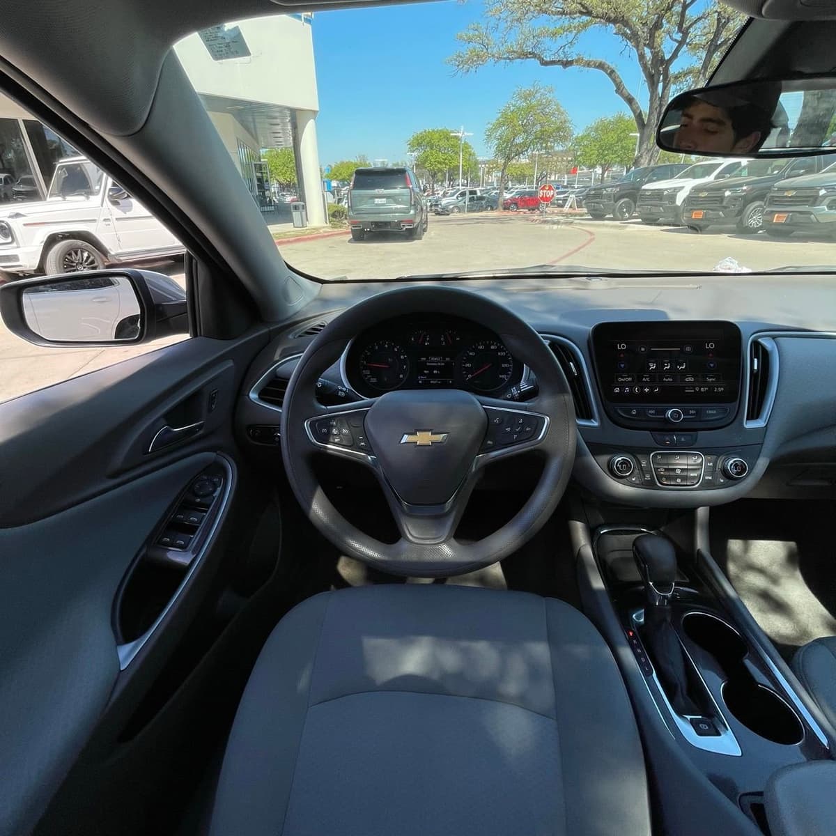 2024 Chevrolet Malibu - Image 12