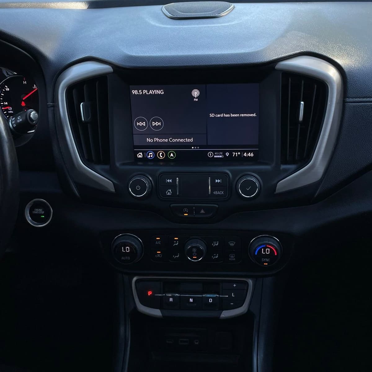 2022 GMC Terrain - Image 18