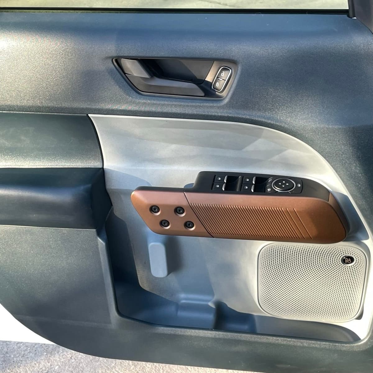 2022 Ford Maverick - Image 21