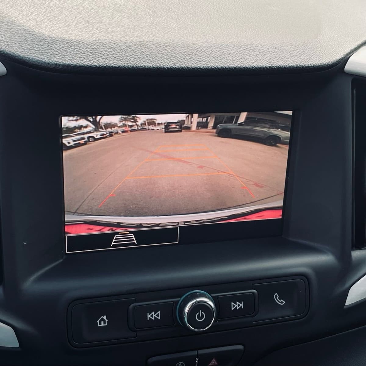 2024 GMC Terrain - Image 18