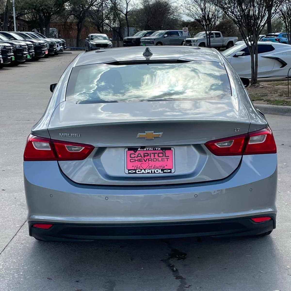 2024 Chevrolet Malibu - Image 5