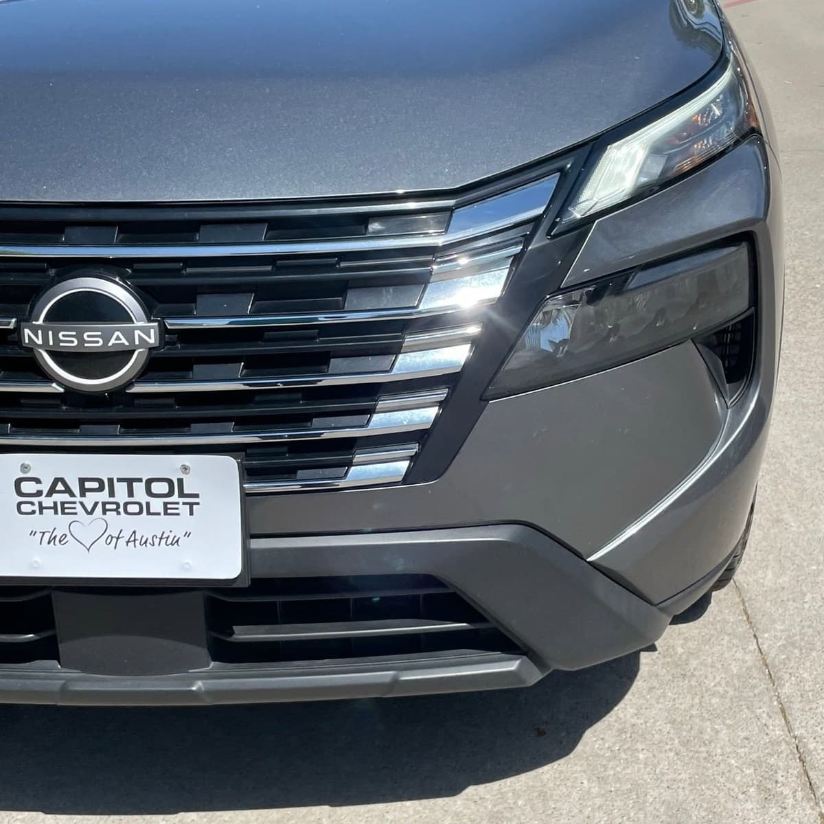 2024 Nissan Rogue - Image 8