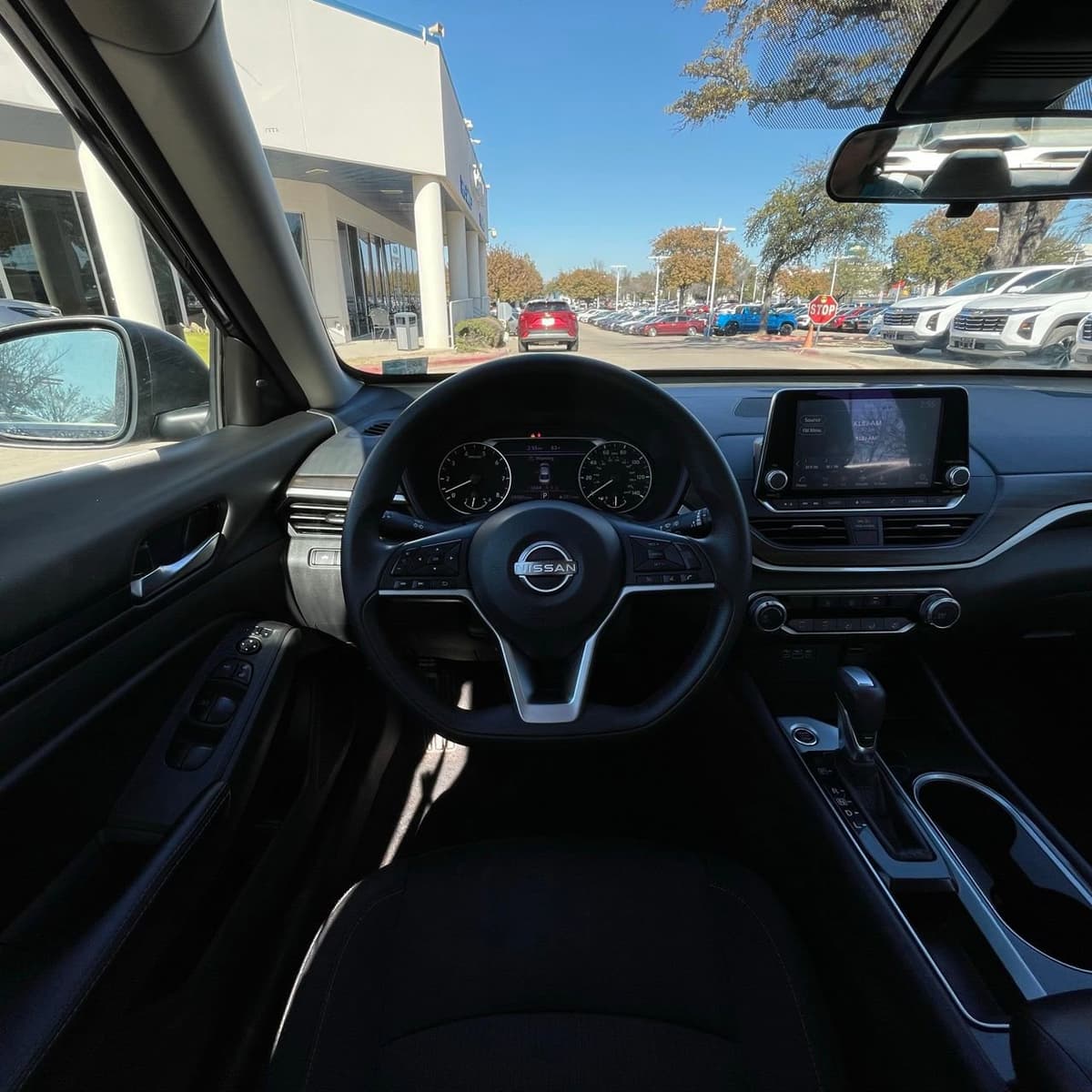 2024 Nissan Altima - Image 11