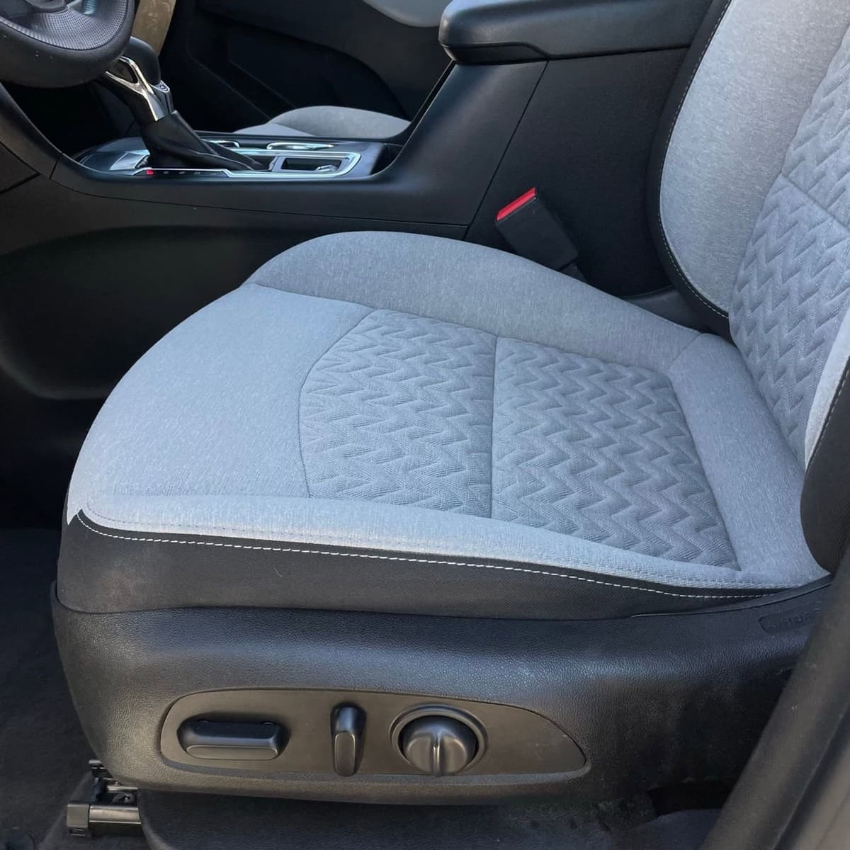 2022 Chevrolet Equinox - Image 22