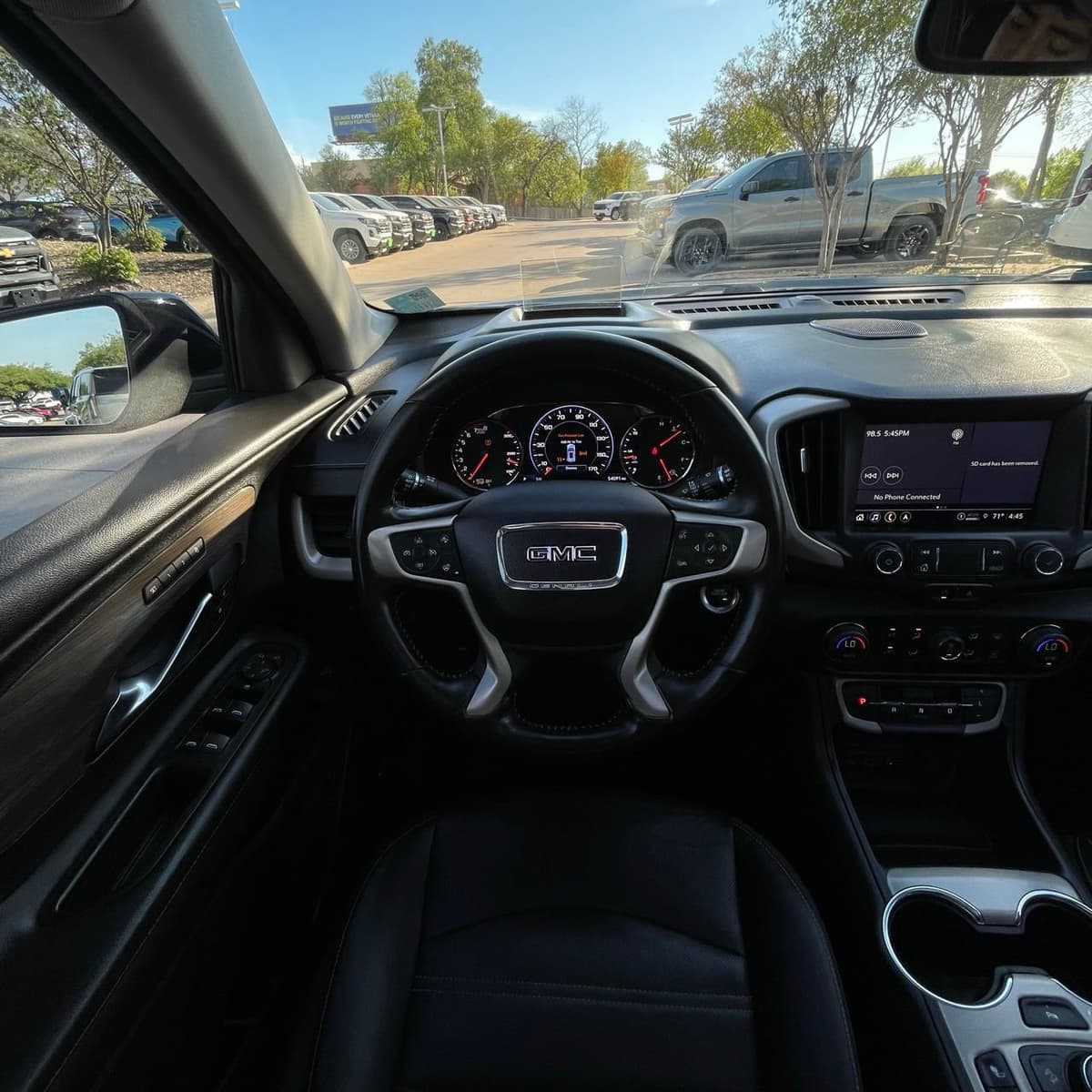 2022 GMC Terrain - Image 12