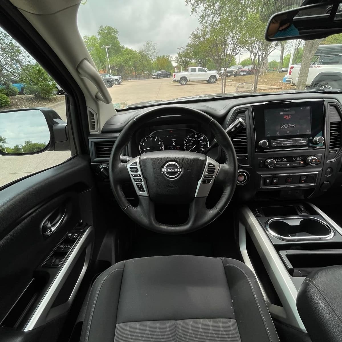 2024 Nissan Titan - Image 12