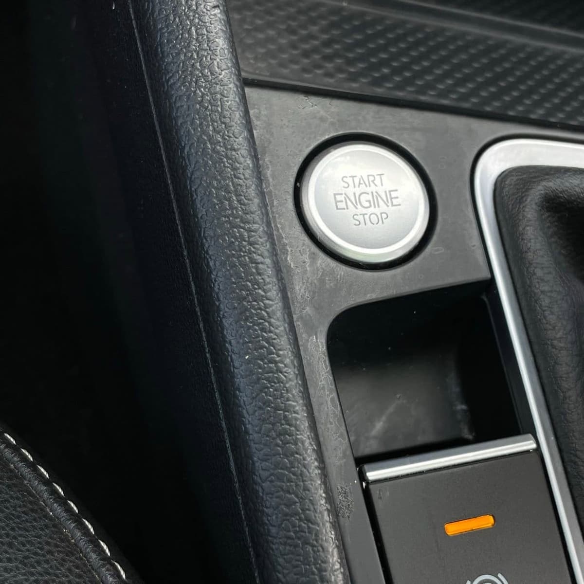 2025 Volkswagen Jetta - Image 17