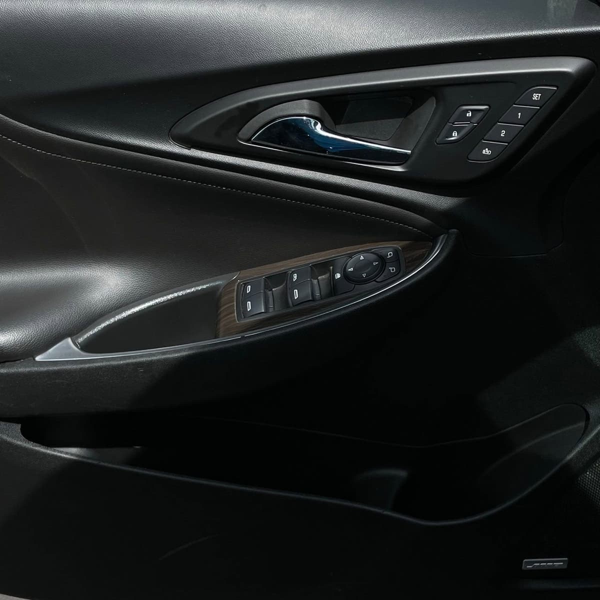 2024 Chevrolet Malibu - Image 21