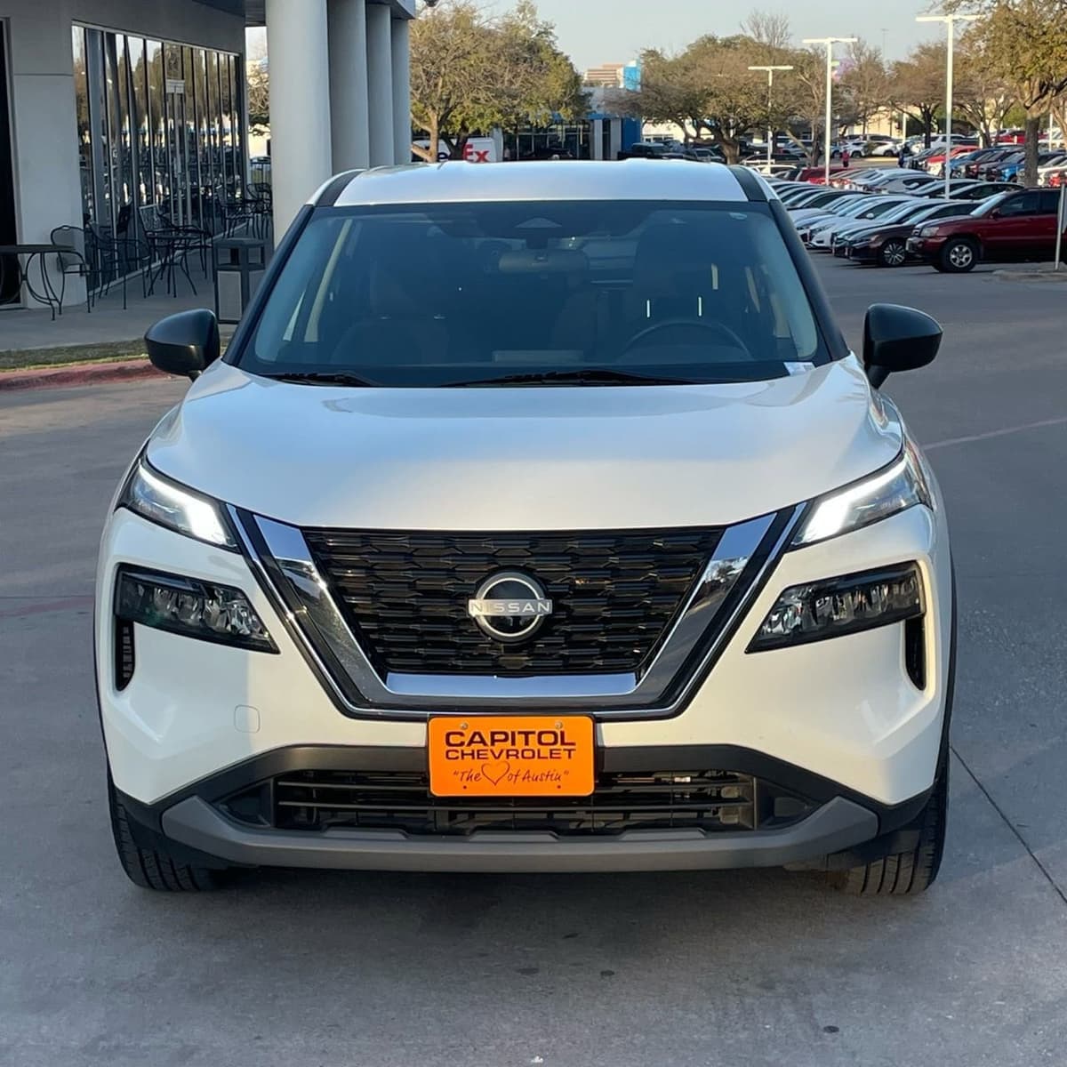 2023 Nissan Rogue - Image 5