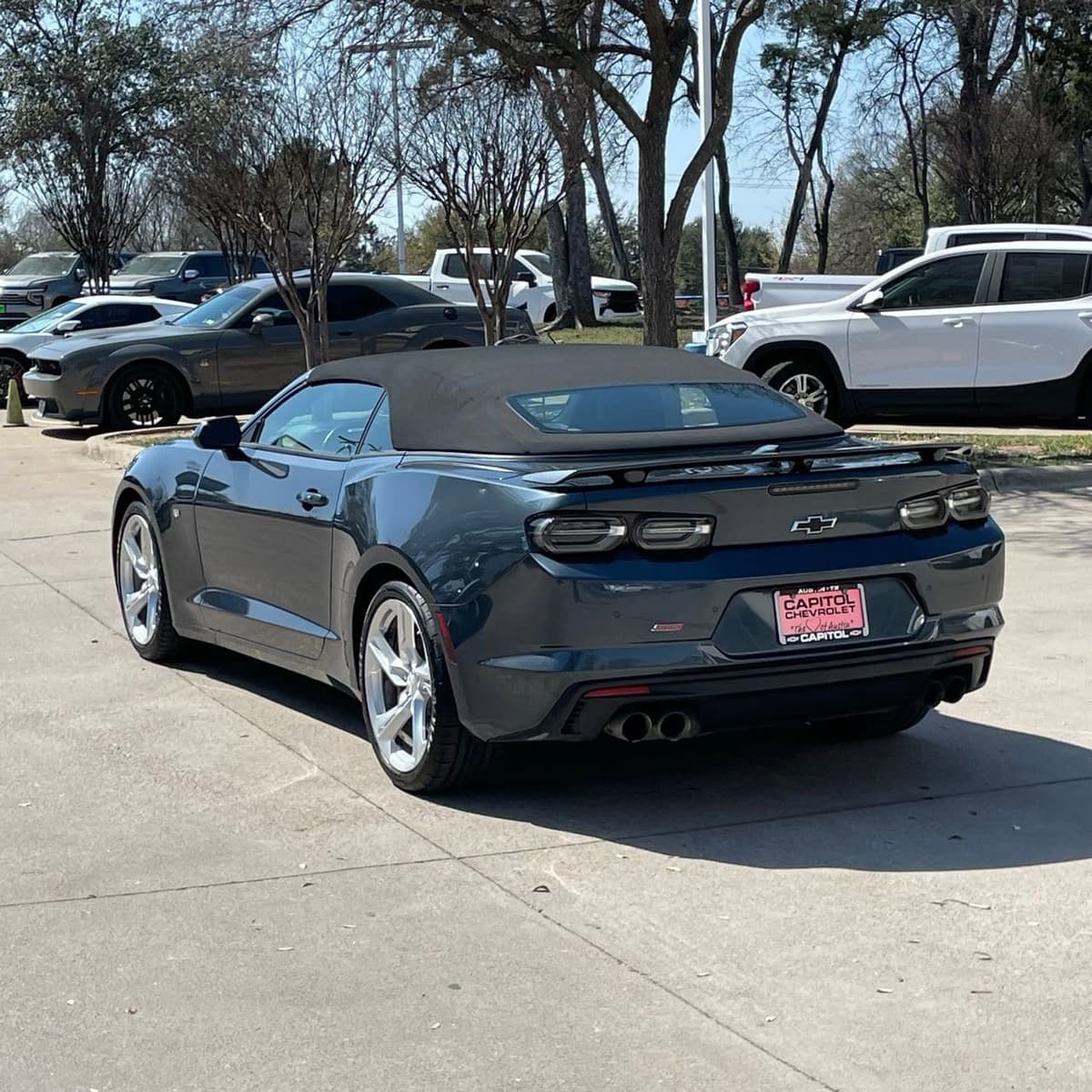 2023 Chevrolet Camaro - Image 4