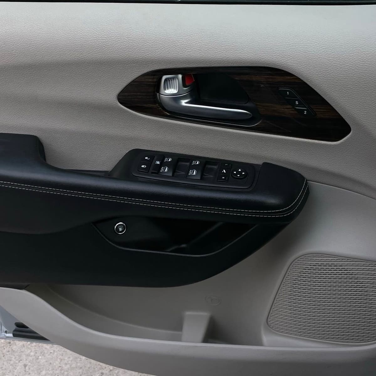 2023 Chrysler Pacifica - Image 19