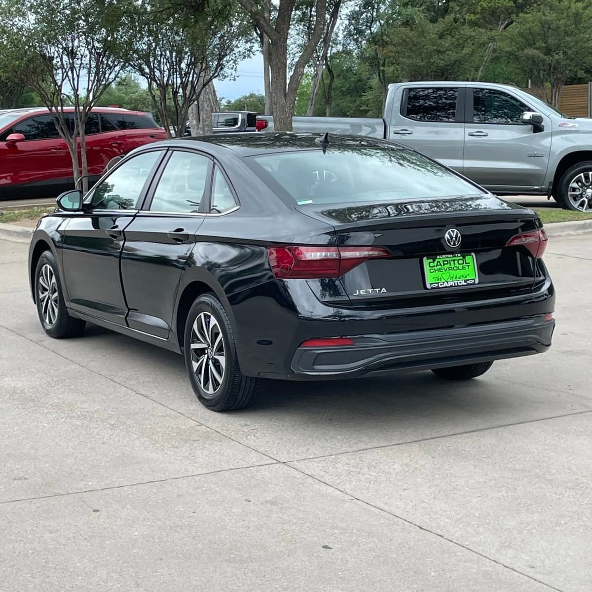 2024 Volkswagen Jetta - Image 4