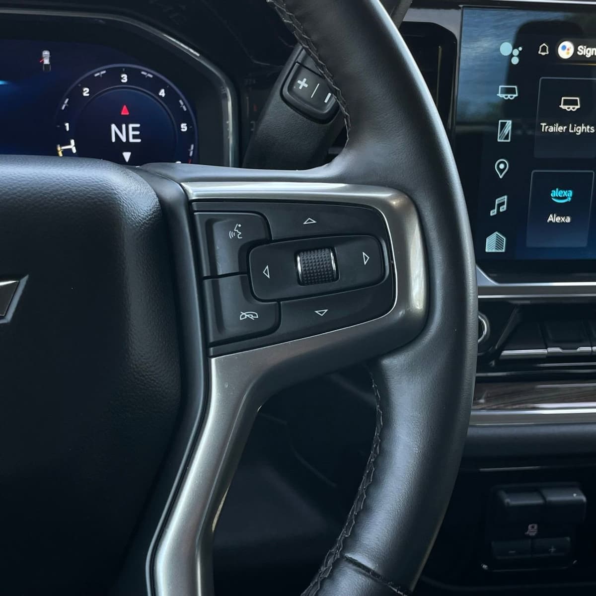 2025 Chevrolet Silverado 1500 - Image 15